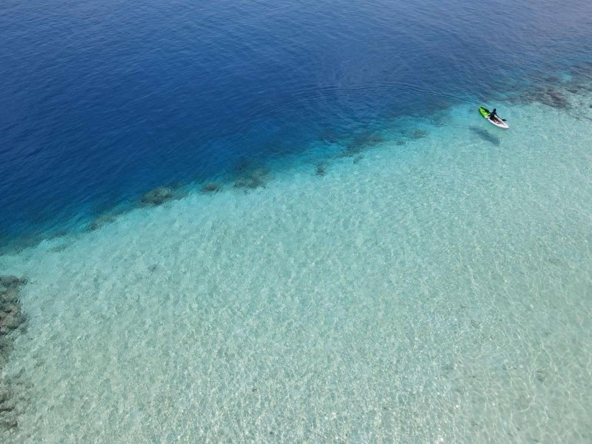 Finolhu Beach Guest House Фелидху Экстерьер фото